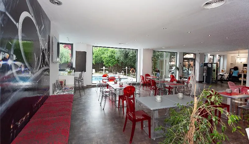Aacr Hotel Monteolivos Sewilla 3*,